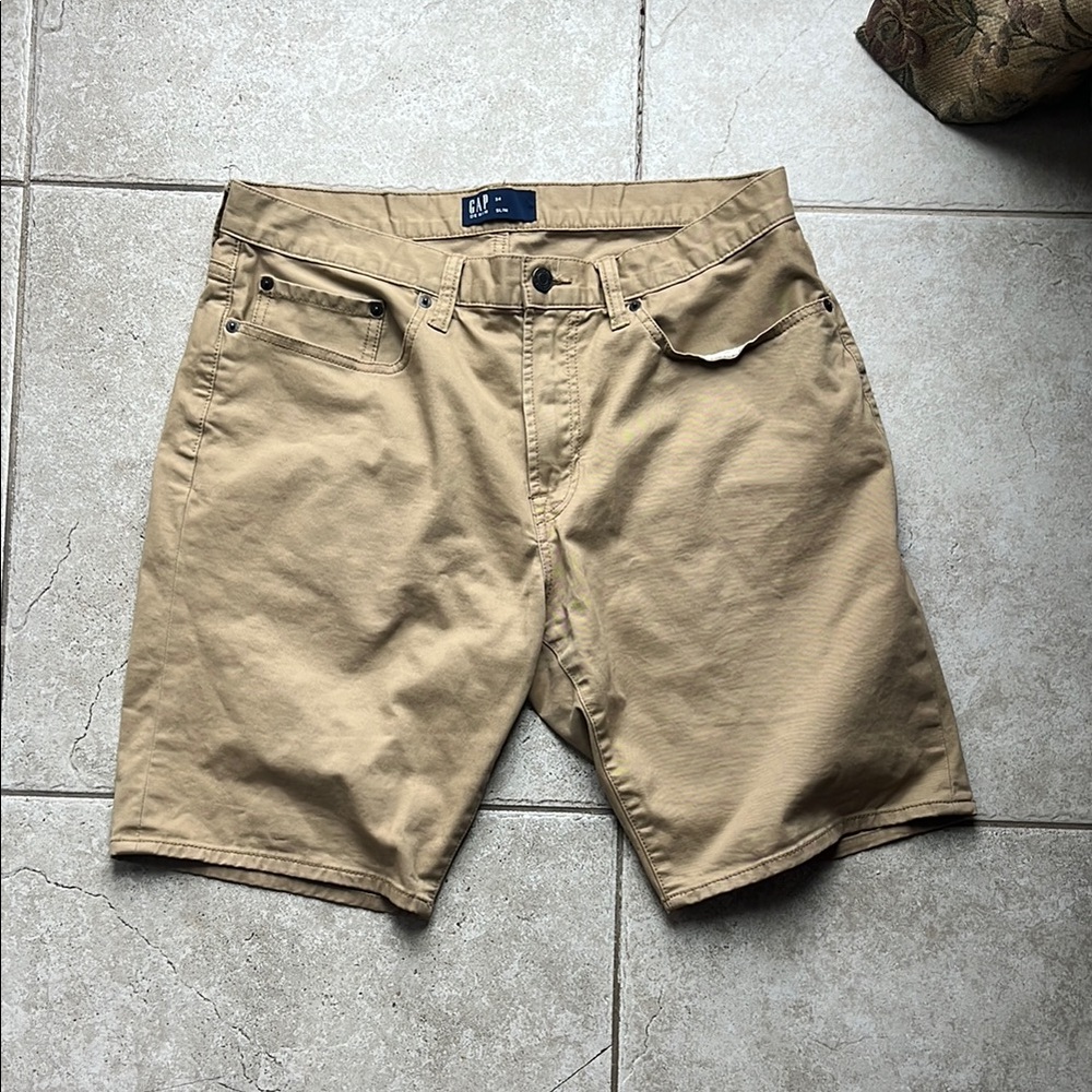 GAP Tan Flat Front Shorts Classic Style